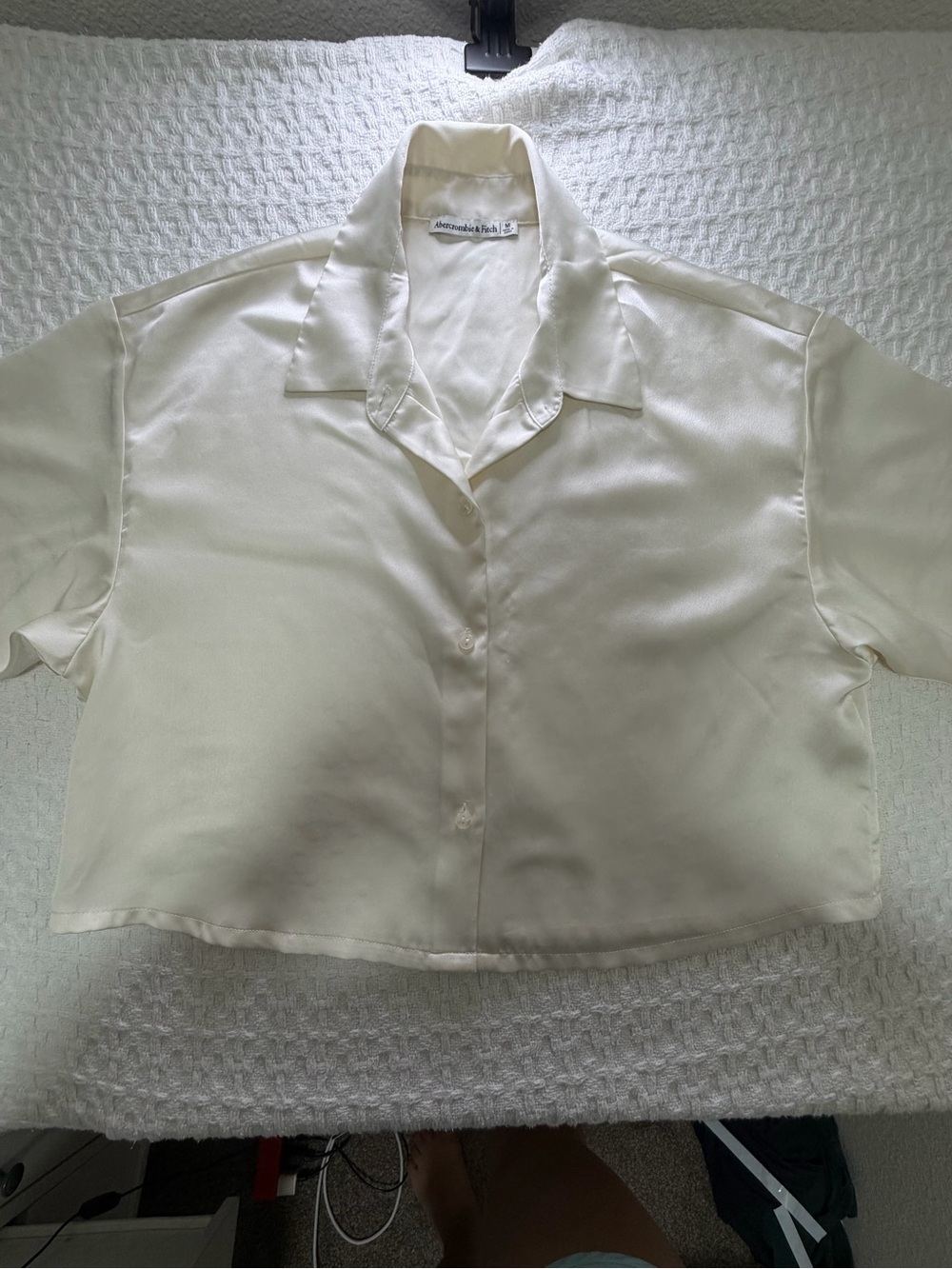 Abercrombie & Fitch Cream Short-Sleeve Button Front Blouse